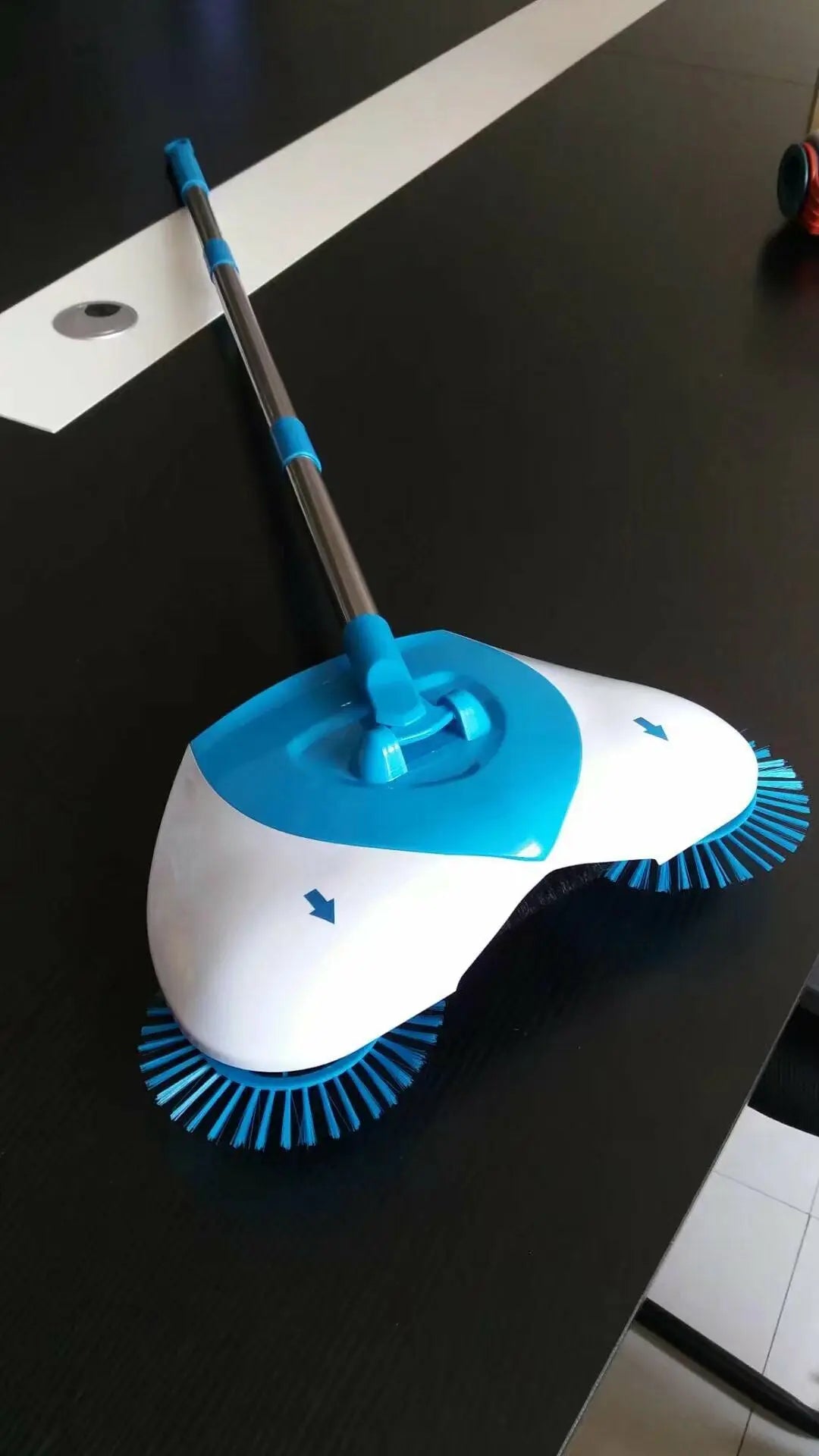 EasyClean Manual Sweeper Zyvraxen