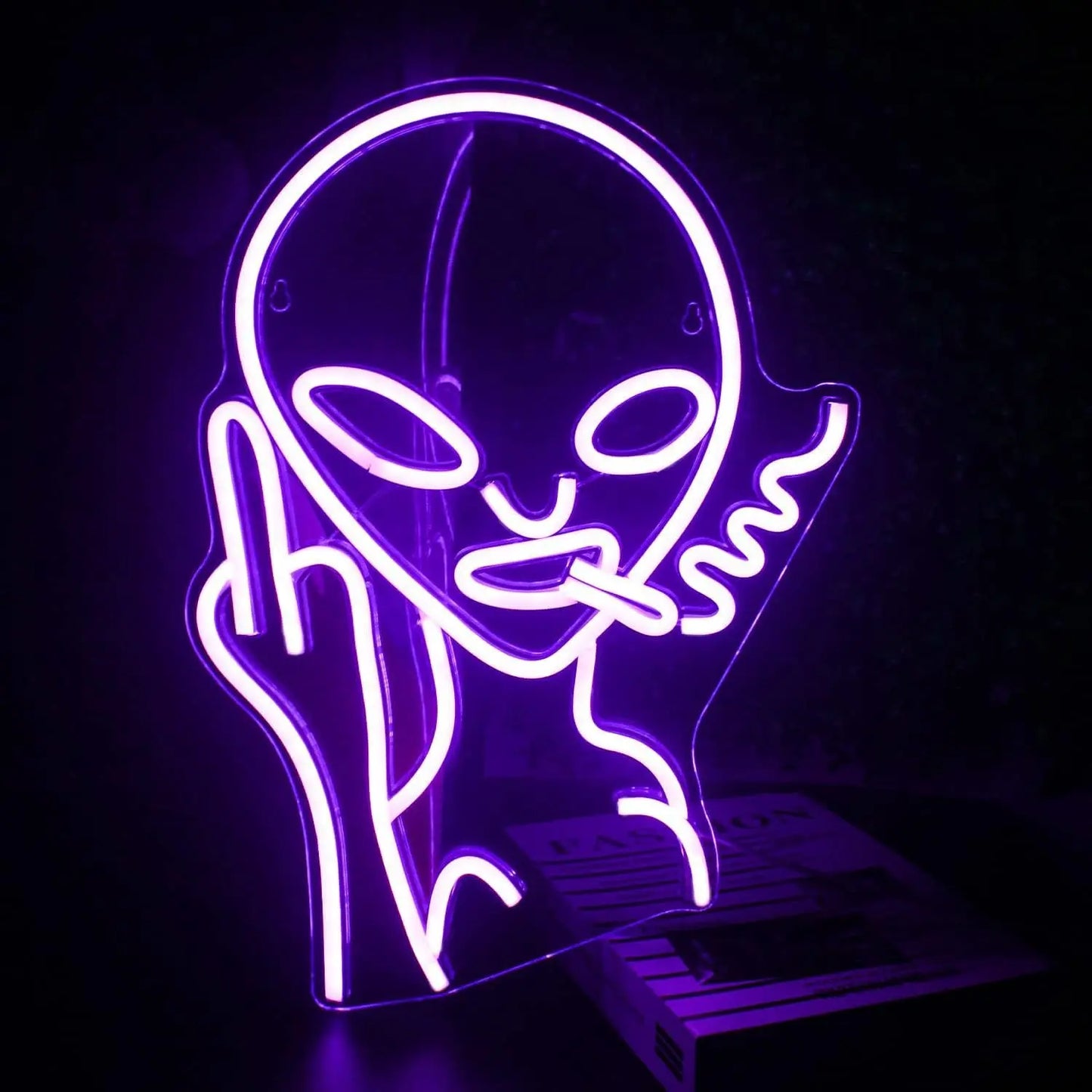 Alien Glow LED Decor Light Zyvraxen