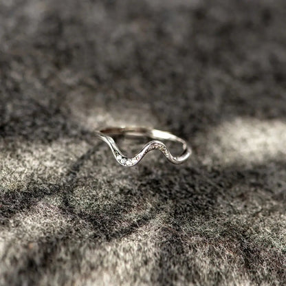 Water Wave Silver Ring in Fashion Design Moretech