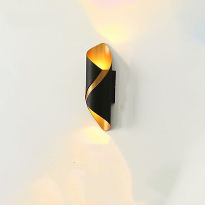 Chic LED Garden Wall Light Zyvraxen