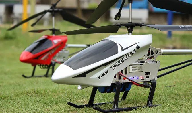Autonomous Flying Toy - Durable Rechargeable Helicopter zyvraxen