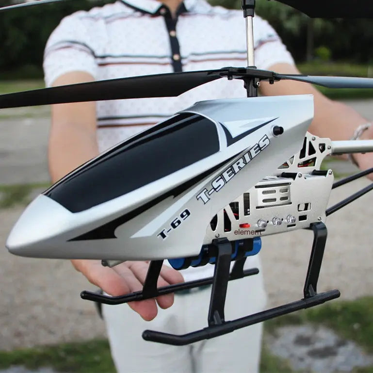 Autonomous Flying Toy - Durable Rechargeable Helicopter zyvraxen