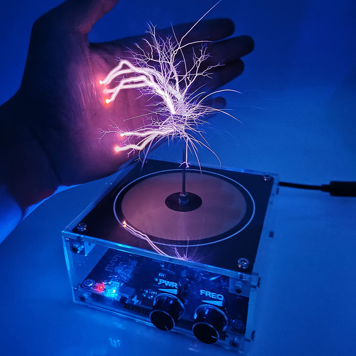 PlasmaStorm Musical Tesla Coil Zyvraxen